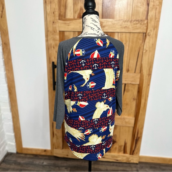 LuLaRoe Randy Tee (4th of July Eagles) - Picture 3 of 4